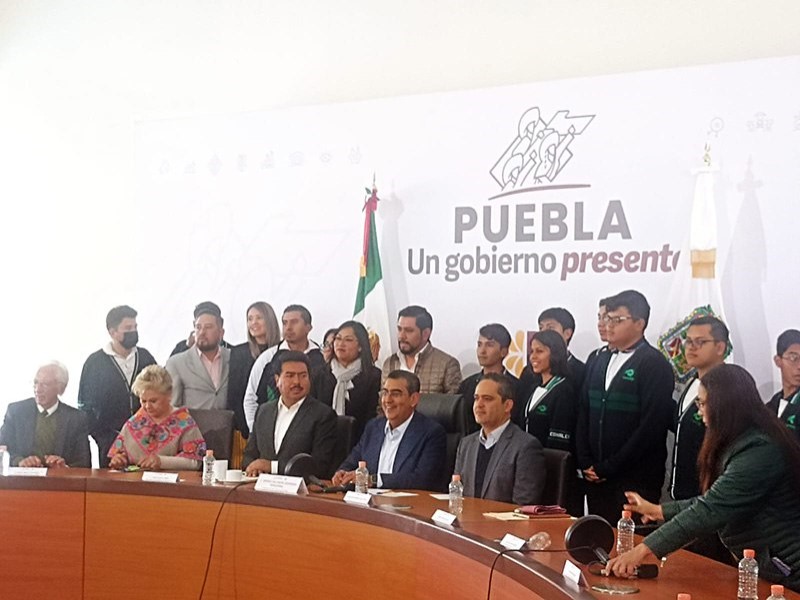 Con proyectos de inteligencia artificial, estudiantes del CONALEP Puebla destacan nacionalmente.