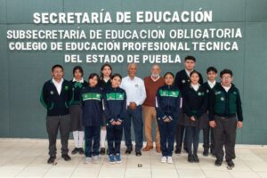 Obtienen estudiantes de Conalep Puebla II certificado Plata en “Escuela Emprendedora 2025” 